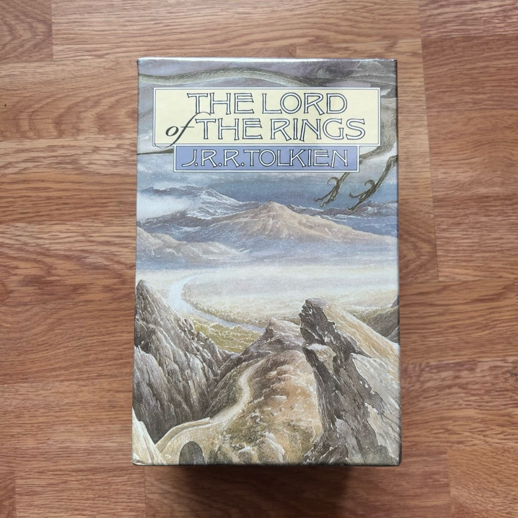 The Lord of the Rings Box Set by J R R Tolkien 3 Hardcover Box Set ชุดหนังสือ ลอร์ดออฟเดอะริงส์ พร้อม Box