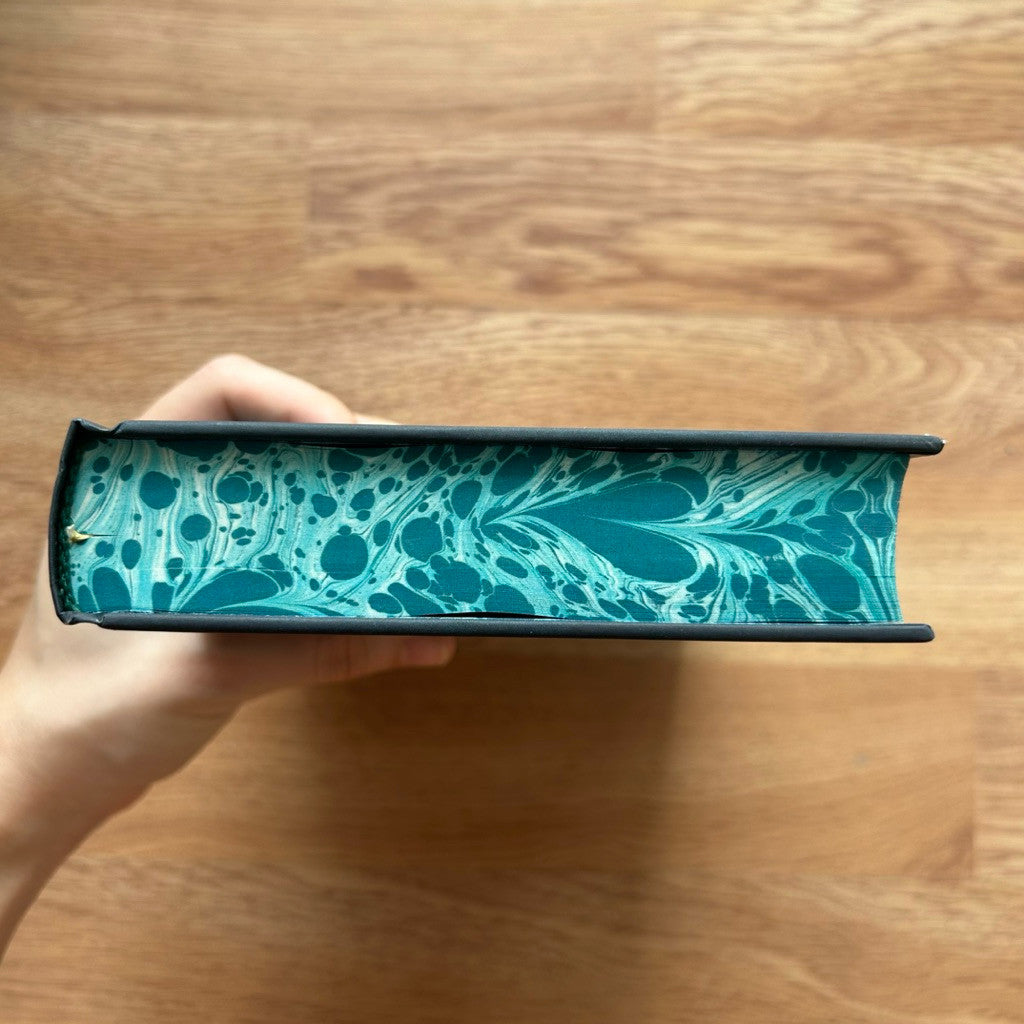 Hardcover Wuthering Heights by Emily Bronte หนังสือ บ้านรักในรอยแค้น  ปกแข็ง