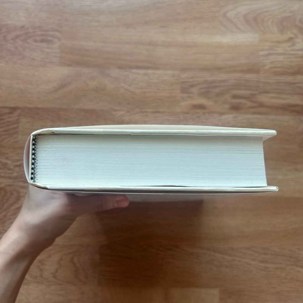 Hardcover Nexus: A Brief History of Information Networks from the Stone Age to AI by Yuval Noah Harari หนังสือ ปกแข็ง